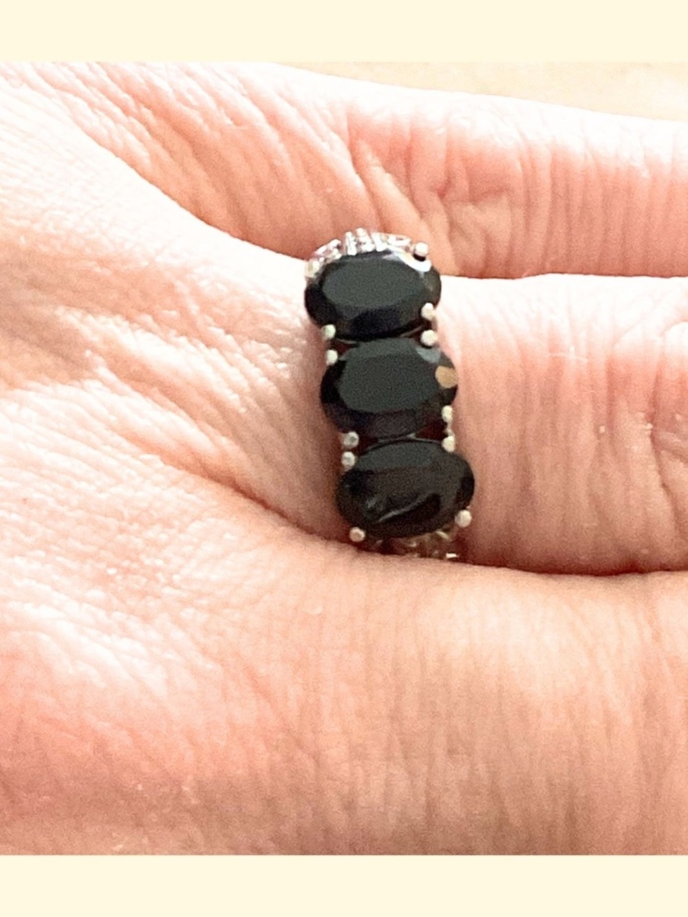 Black Spinel 3 Oval Stone Ring 316L Stainless Steel Filigree Size 6 NWOT Gift